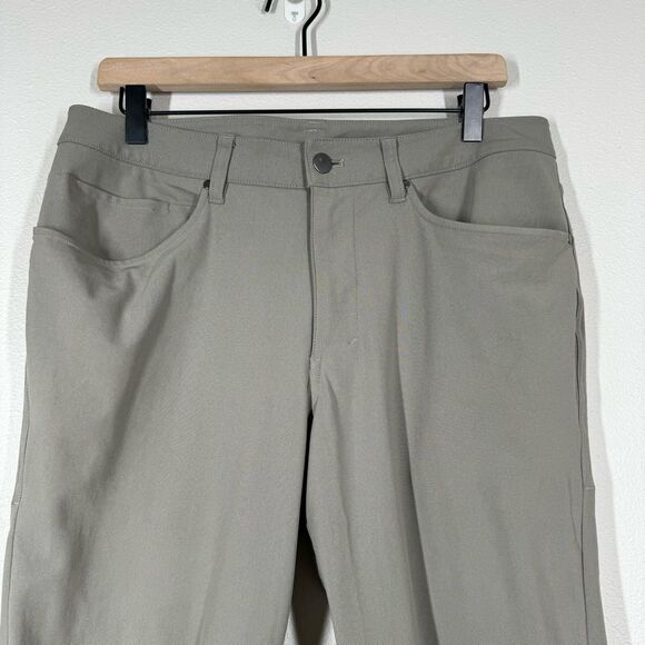 Lululemon Men’s ABC Pants Slim Classic 5 Pocket Tan Style M5A88S Size 32 - Picture 2 of 7